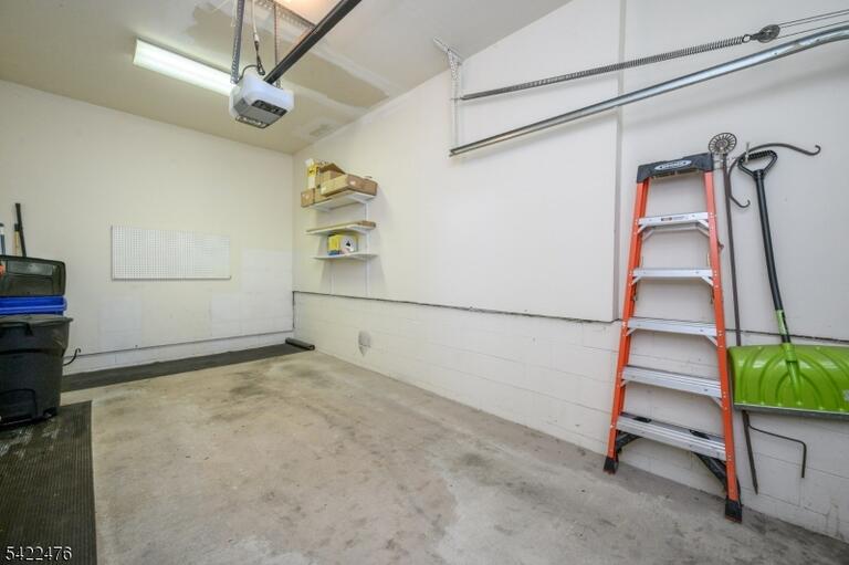 Property listing MLS 4033989 photo 31