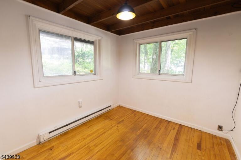 Property listing MLS 4035025 photo 18