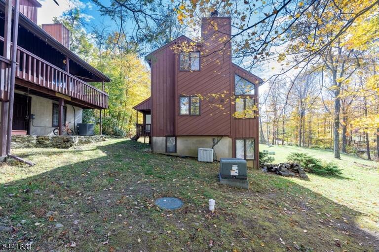 Property listing MLS 4036112 photo 9