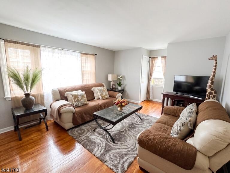 Property listing MLS 4036260 photo 9