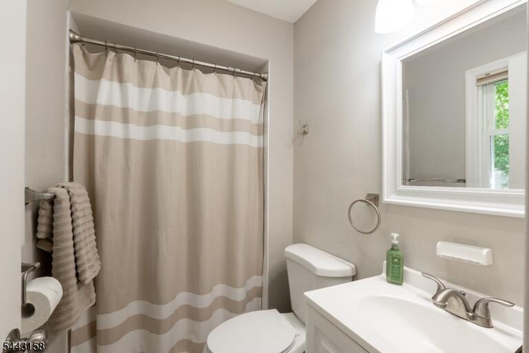 Property listing MLS 4037647 photo 23