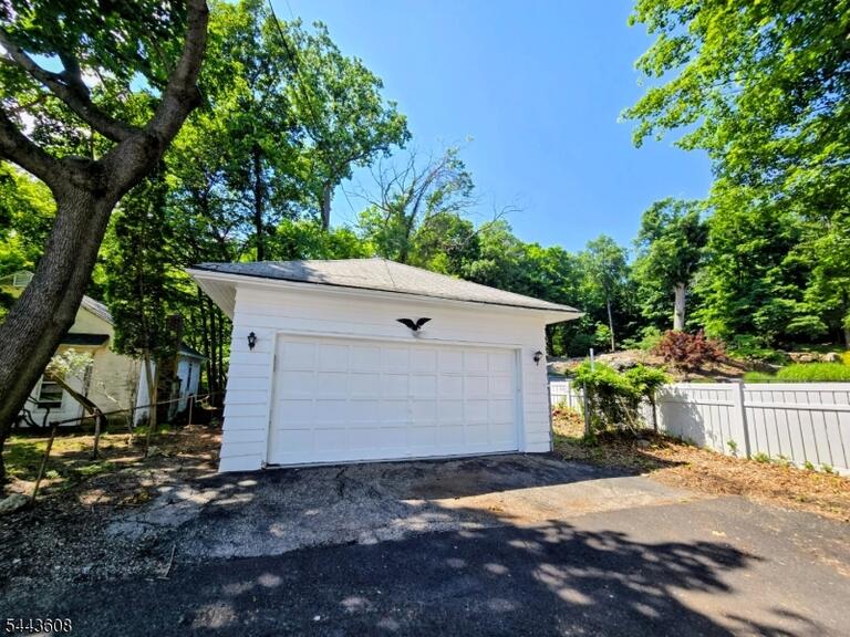 Property listing MLS 4037888 photo 6