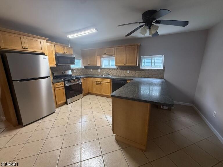 Property listing MLS 4037946 photo 5