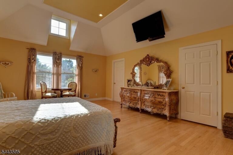 Property listing MLS 4038033 photo 27