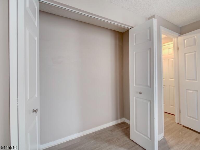 Property listing MLS 4039595 photo 17