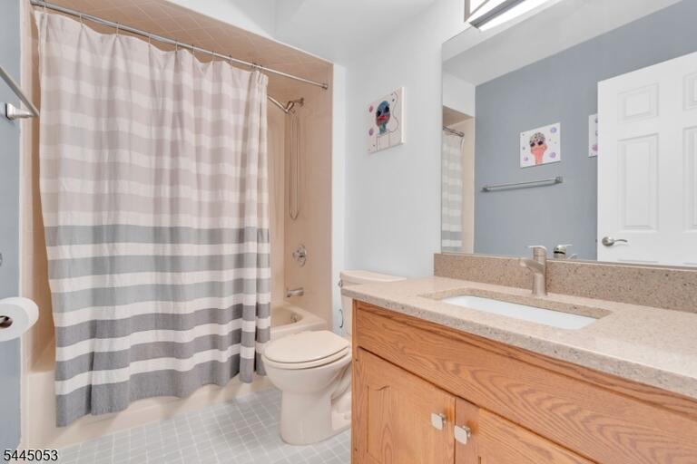 Property listing MLS 4039924 photo 27