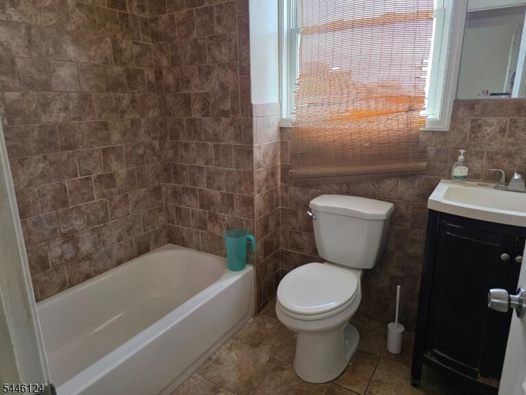 Property listing MLS 4040155 photo 18