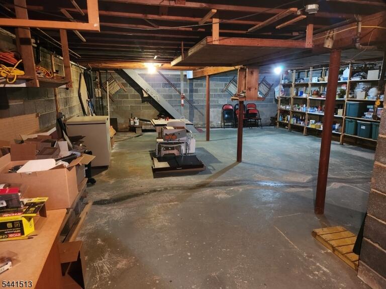 Property listing MLS 4040317 photo 23