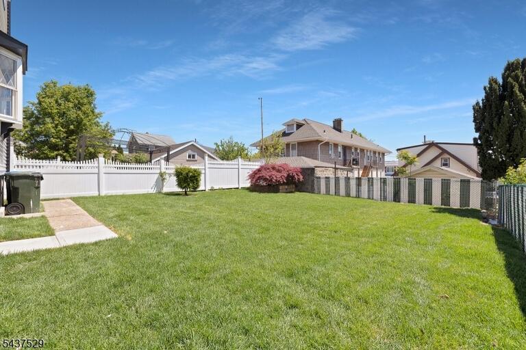 Property listing MLS 4041848 photo 35