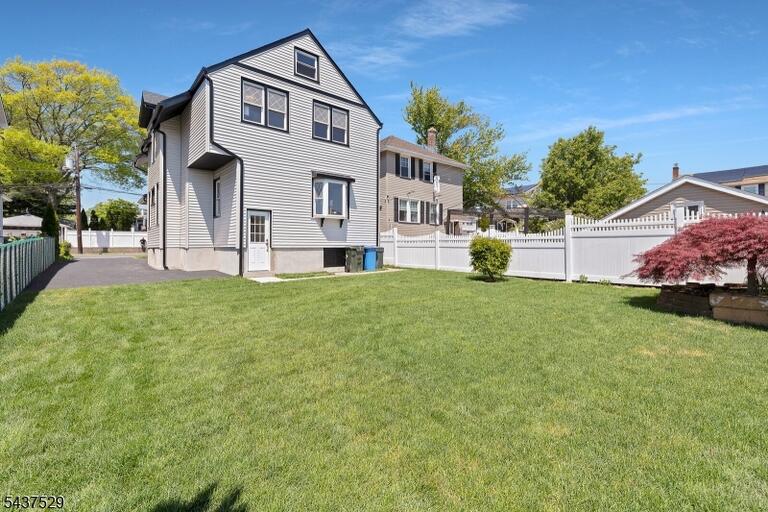 Property listing MLS 4041848 photo 37