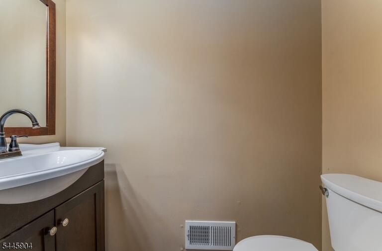 Property listing MLS 4041993 photo 8