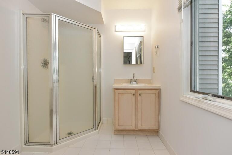 Property listing MLS 4042440 photo 24