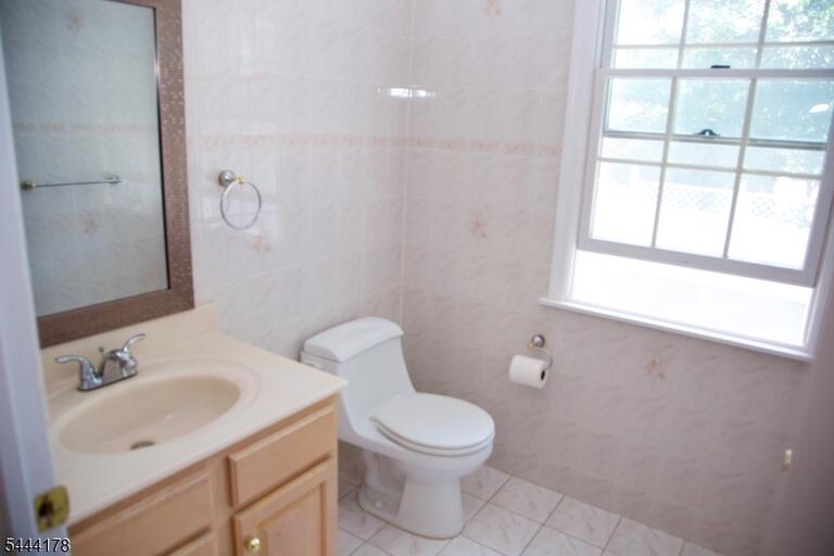 Property listing MLS 4042807 photo 13