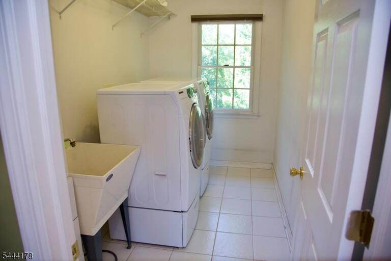 Property listing MLS 4042807 photo 14