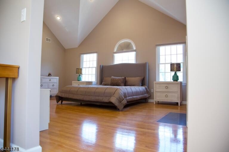 Property listing MLS 4042807 photo 7