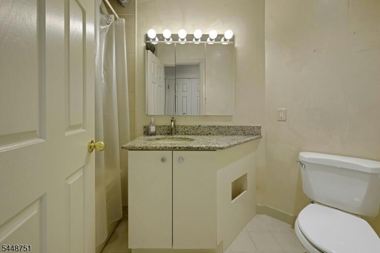 Property listing MLS 4043004 photo 29
