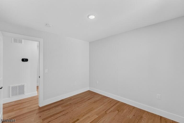 Property listing MLS 4043255 photo 11