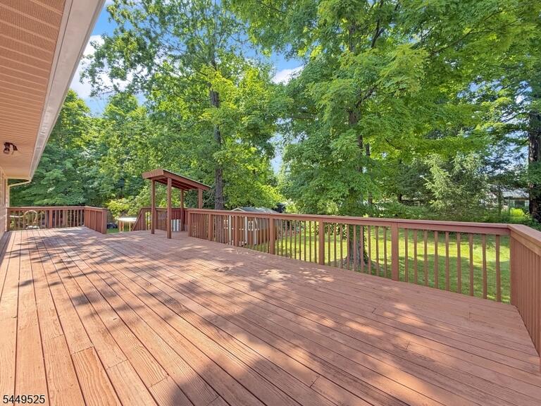 Property listing MLS 4043417 photo 46