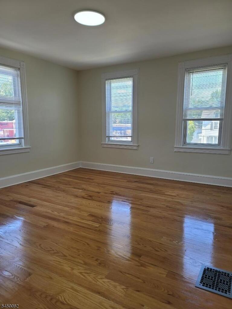 Property listing MLS 4043613 photo 8