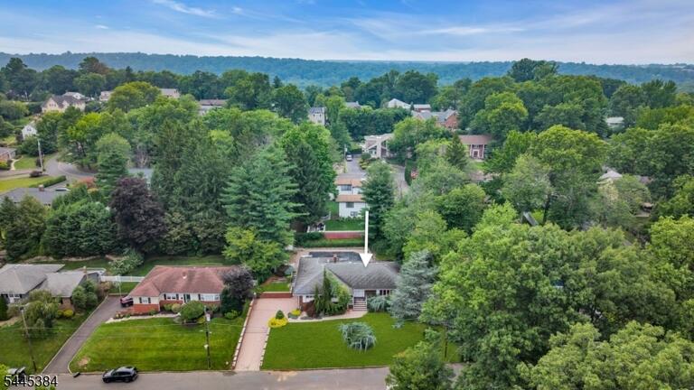 Property listing MLS 4043650 photo 1