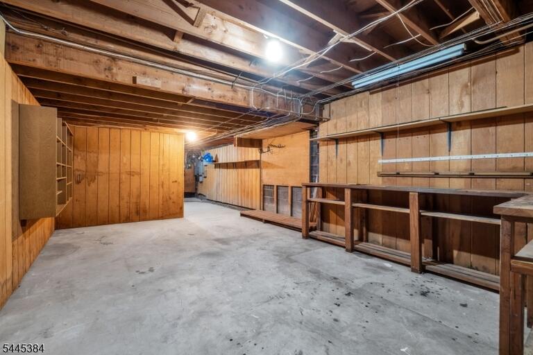 Property listing MLS 4043650 photo 35
