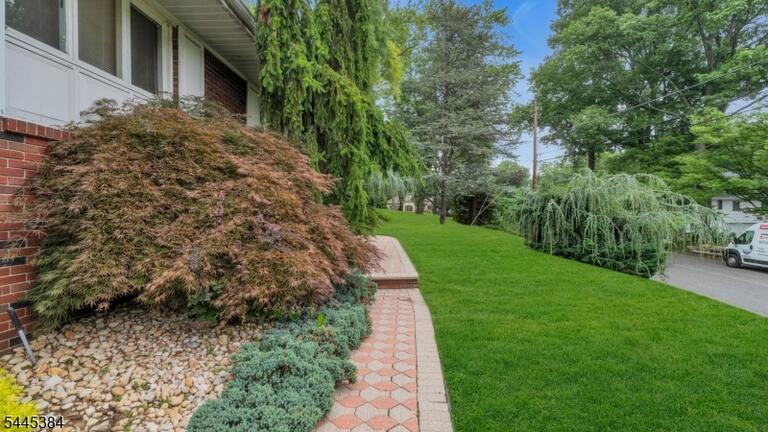 Property listing MLS 4043650 photo 7