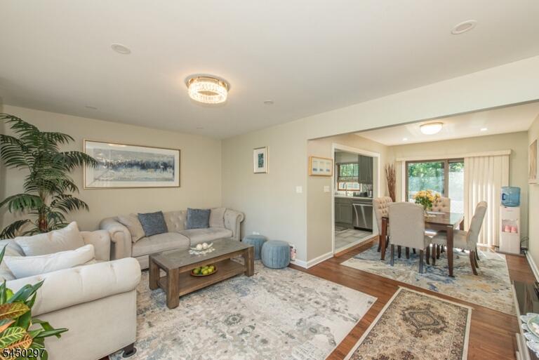 Property listing MLS 4043786 photo 11