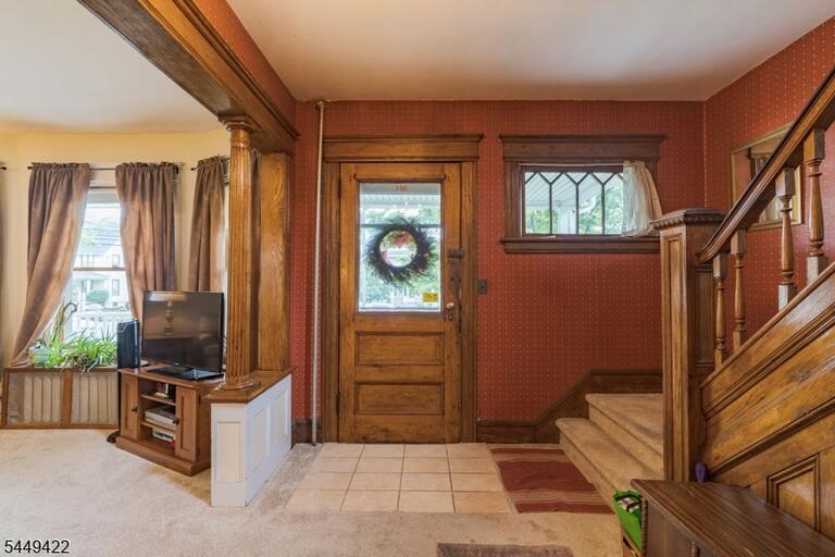 Property listing MLS 4043810 photo 4