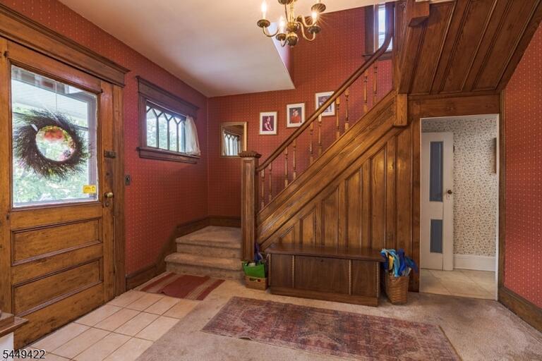 Property listing MLS 4043810 photo 5