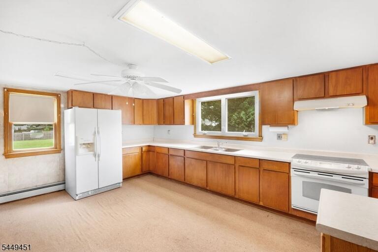 Property listing MLS 4043819 photo 4