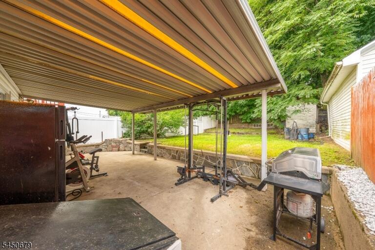 Property listing MLS 4044154 photo 18