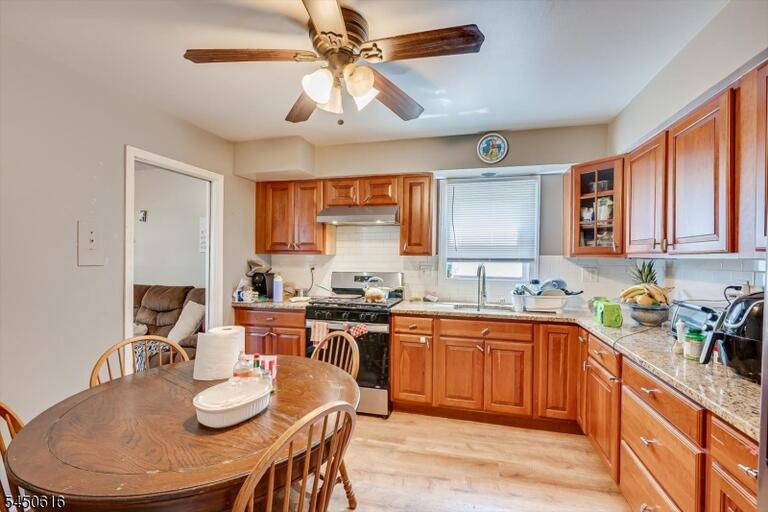 Property listing MLS 4044489 photo 12