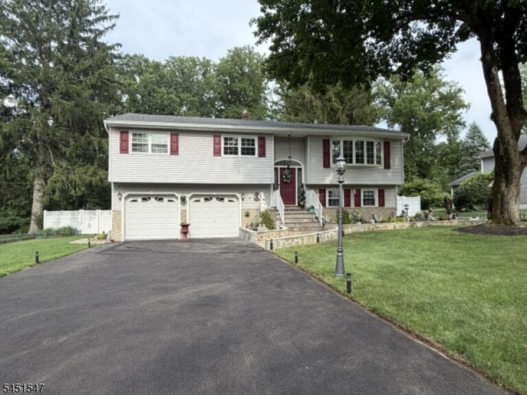 Property listing MLS 4044855 photo 1