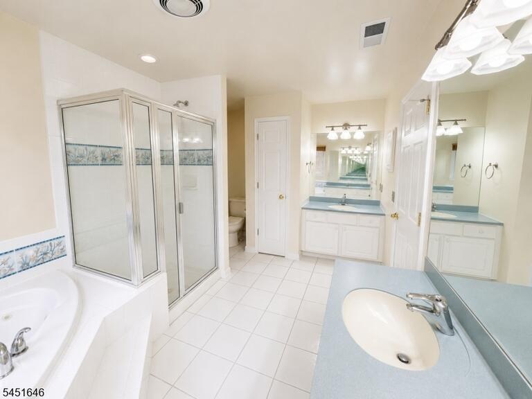 Property listing MLS 4044956 photo 24