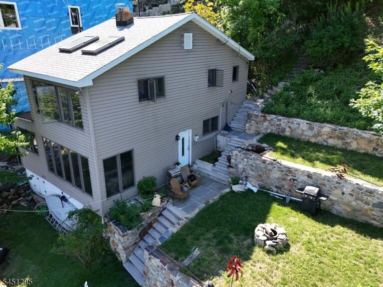 Property listing MLS 4045093 photo 2
