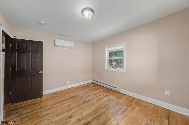 Property listing MLS 4045149 photo 14