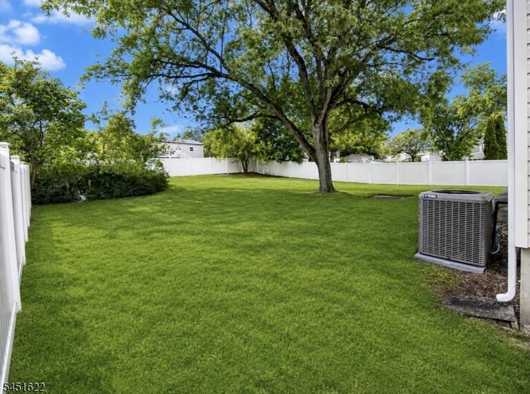 Property listing MLS 4045194 photo 5