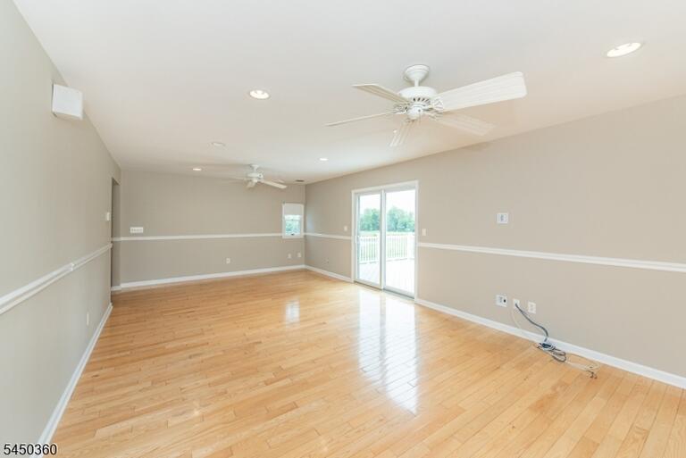 Property listing MLS 4045239 photo 18
