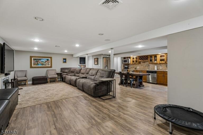 Property listing MLS 4045471 photo 21