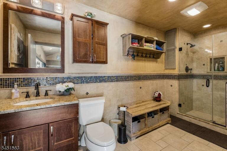 Property listing MLS 4045471 photo 30