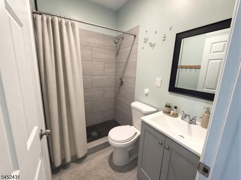 Property listing MLS 4045674 photo 8