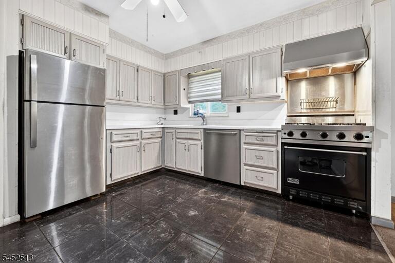 Property listing MLS 4045762 photo 7