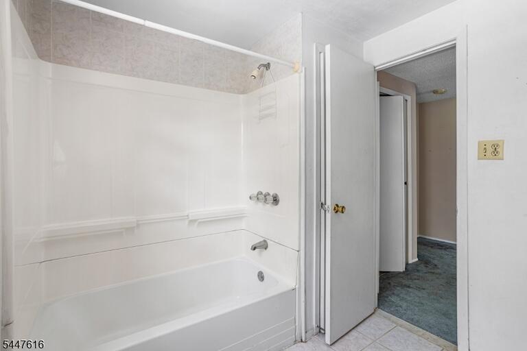 Property listing MLS 4045809 photo 31