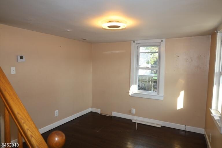 Property listing MLS 4046026 photo 3