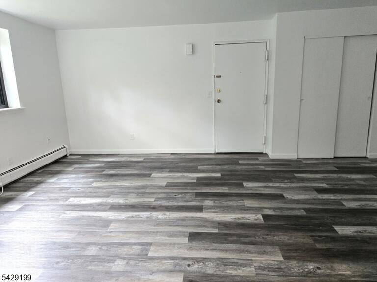 Property listing MLS 4046053 photo 5