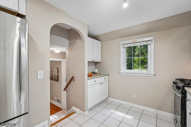 Property listing MLS 4046328 photo 17
