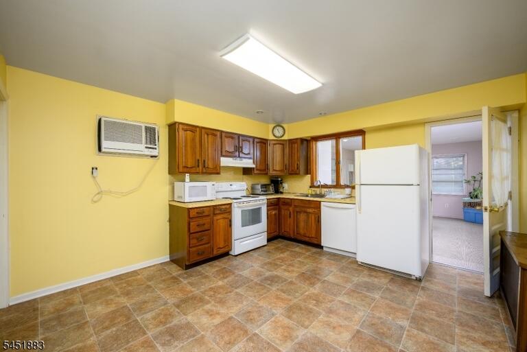 Property listing MLS 4046338 photo 16