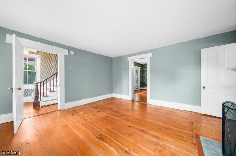 Property listing MLS 4046408 photo 6