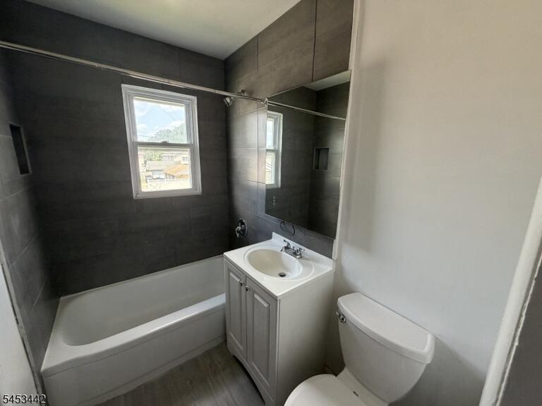 Property listing MLS 4046498 photo 13