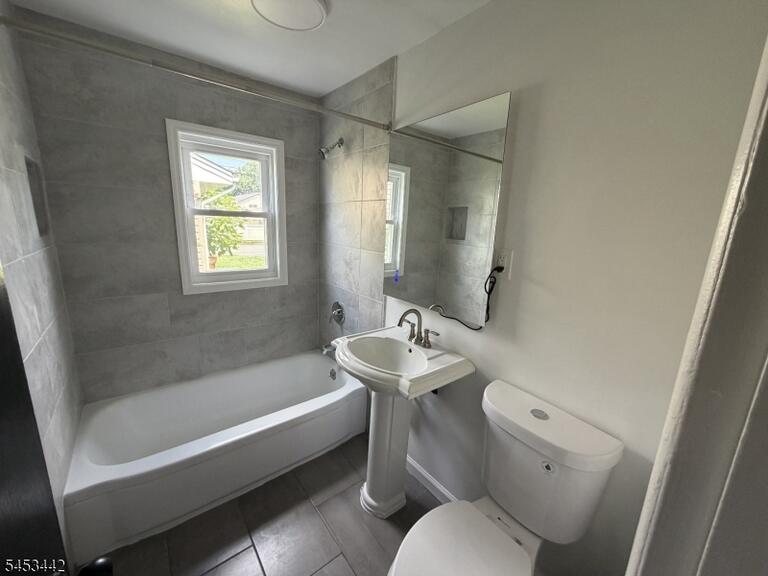 Property listing MLS 4046498 photo 8